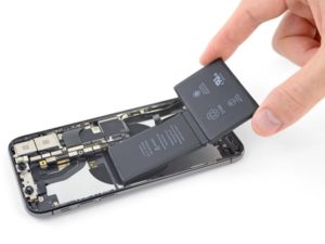 Замена батареи на iPhone 5 и его модификаций