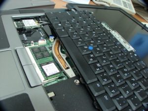 Как поменять клавиатуру на ноутбуке?