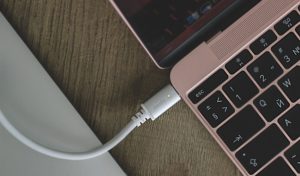 Правильный процесс зарядки MacBook