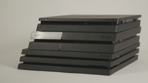 Что лучше: PlayStation 4 Pro или Slim